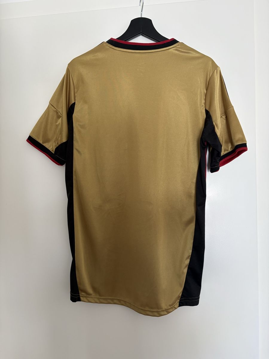 Leibchen & Hosen: AC Milan Trikot Grösse M Gold – Neu (gemäss Beschreibung) aus Zürich von _zh_sellz 2