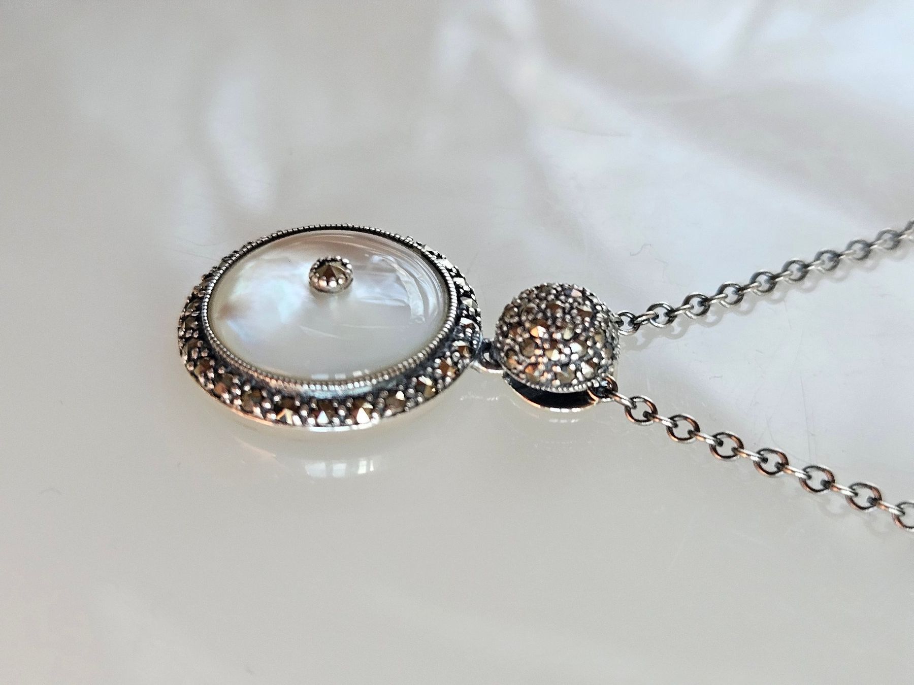 Catenine: Silber Kette mit Perlmutt – Nuovo (secondo la descrizione) da Winterthur venduto da ste_tcx5 1