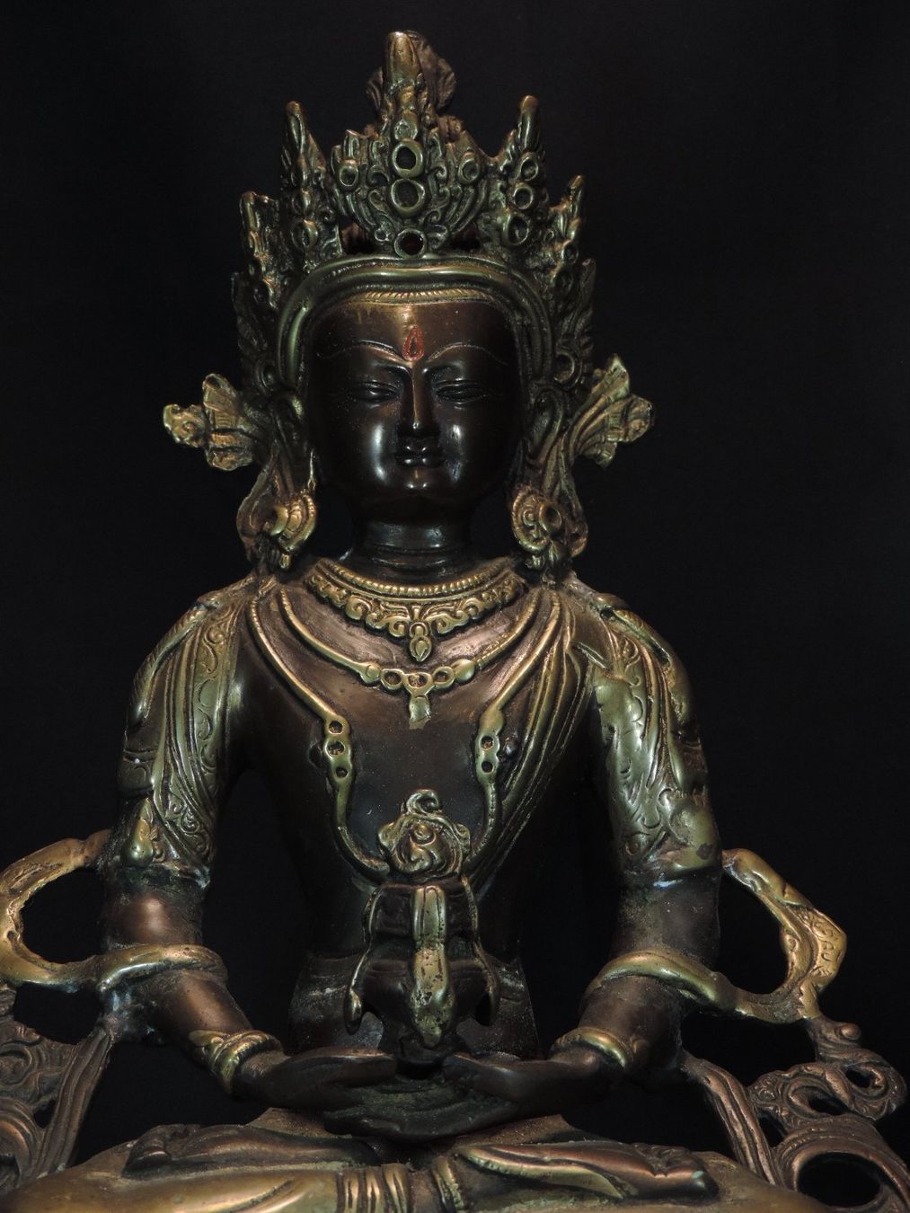 Skulpturen & Statuen: Buddha Figur Bronze, Sitzende Gottheit Nepal – Gebraucht aus Duggingen von roterbambus 5