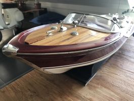 Riva Aquarama Ausstellungsstück 67 cm Länge