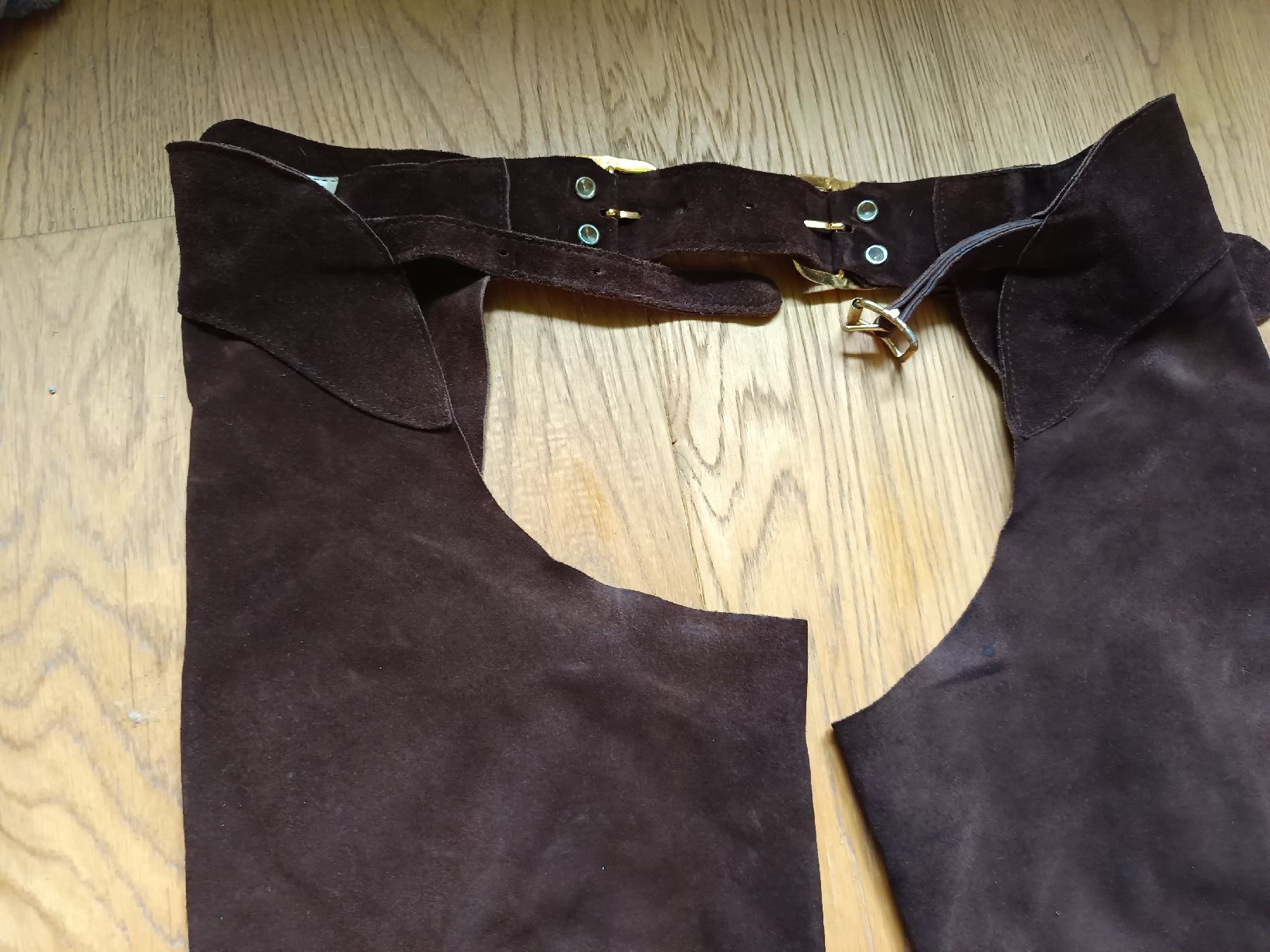 Pantaloni: Leder Chaps - Westernchaps – Usato da Grüsch venduto da MyPlantsCorner 1