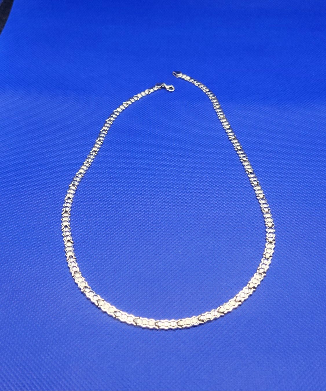 Ketten: 14 Karat 585 Weiss Gold Collier – Gebraucht aus Wald ZH von Aniade 3