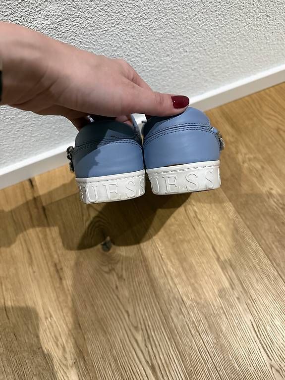 Scarpe da donna: Guess Schuhe Grösse 39 – Usato da Schötz venduto da kon_57fh 2