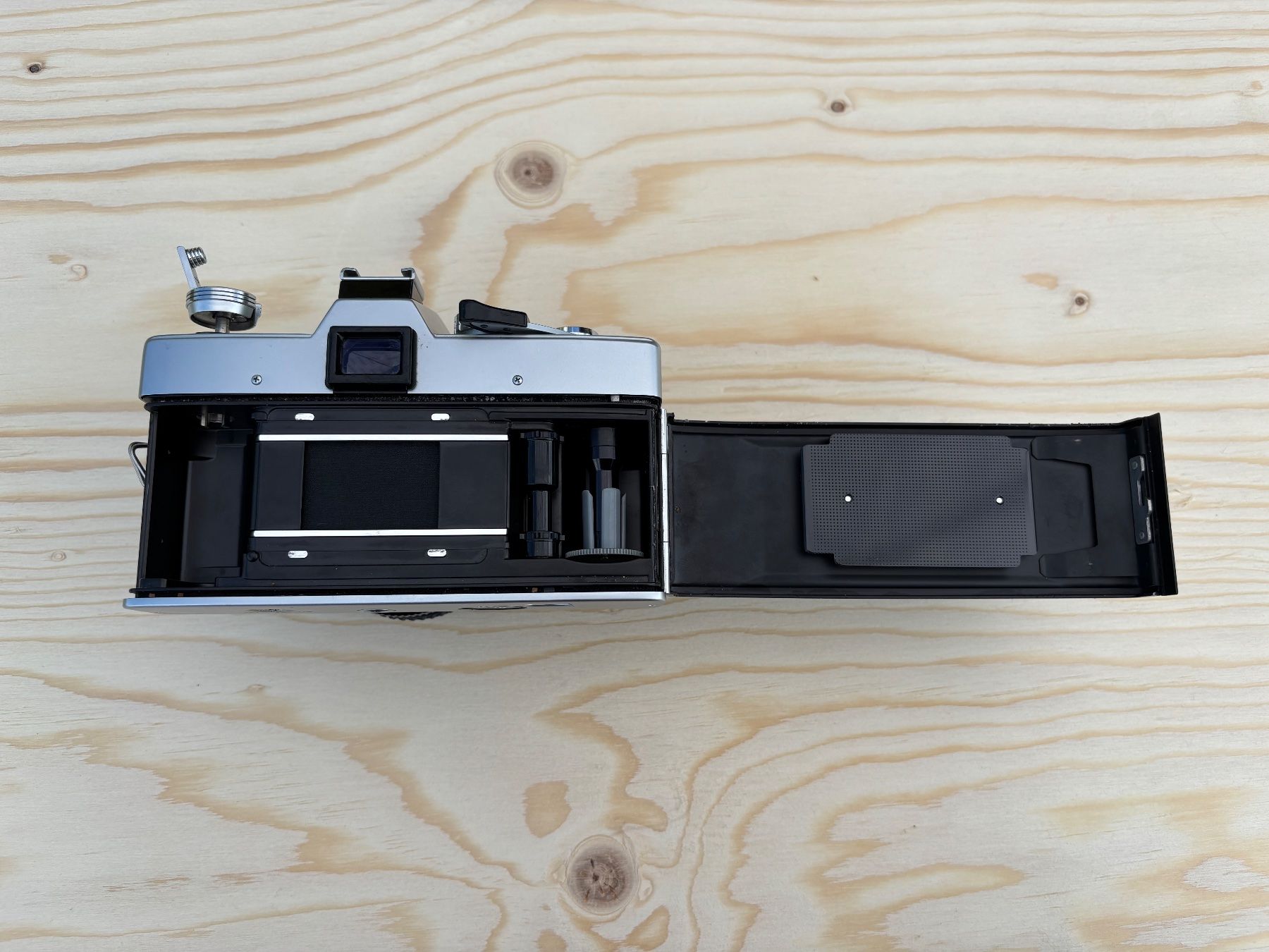 Minolta Kamera: Minolta SRT 100 Kamera – Gebraucht aus Feldbach von Olive1 7