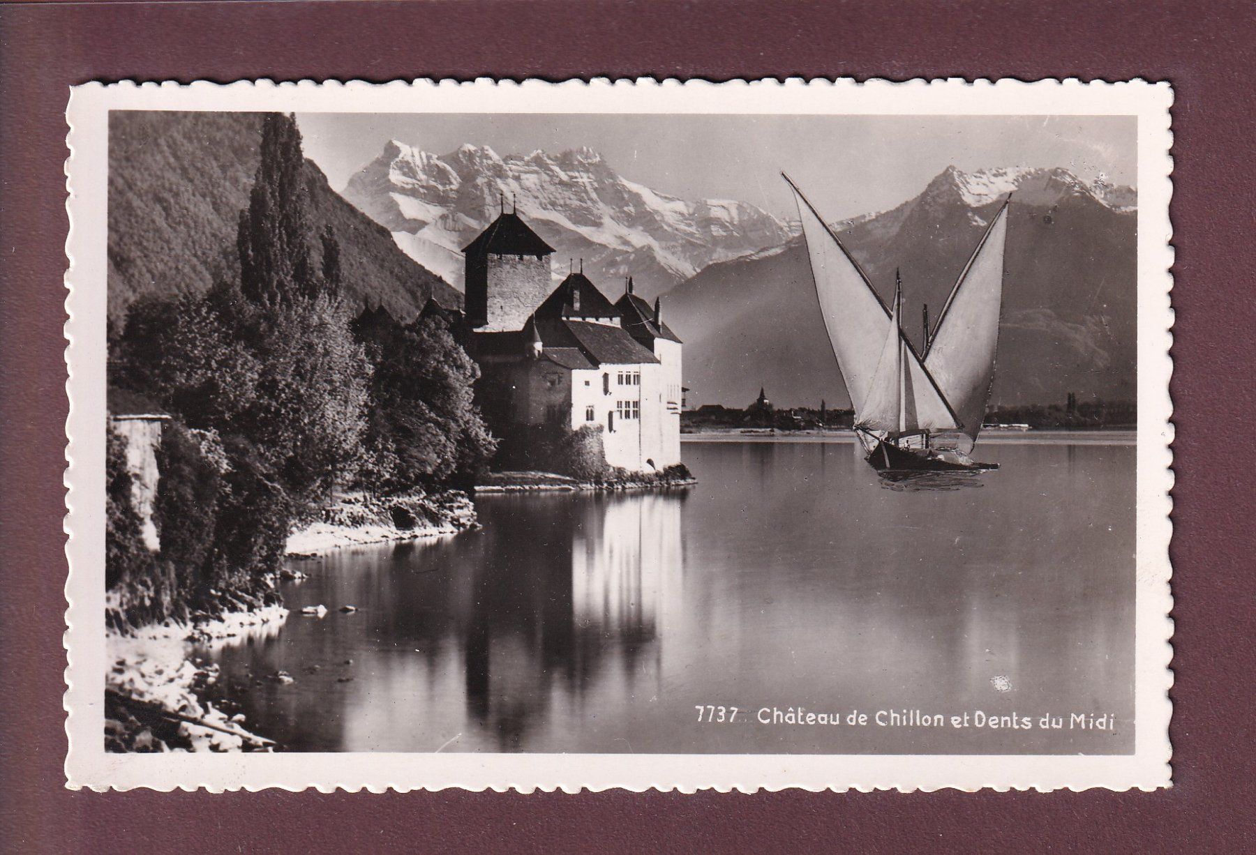 Ansichtskarten: Château de CHILLON - Dents du Midi - Barque – Gebraucht aus Pully von nicecards