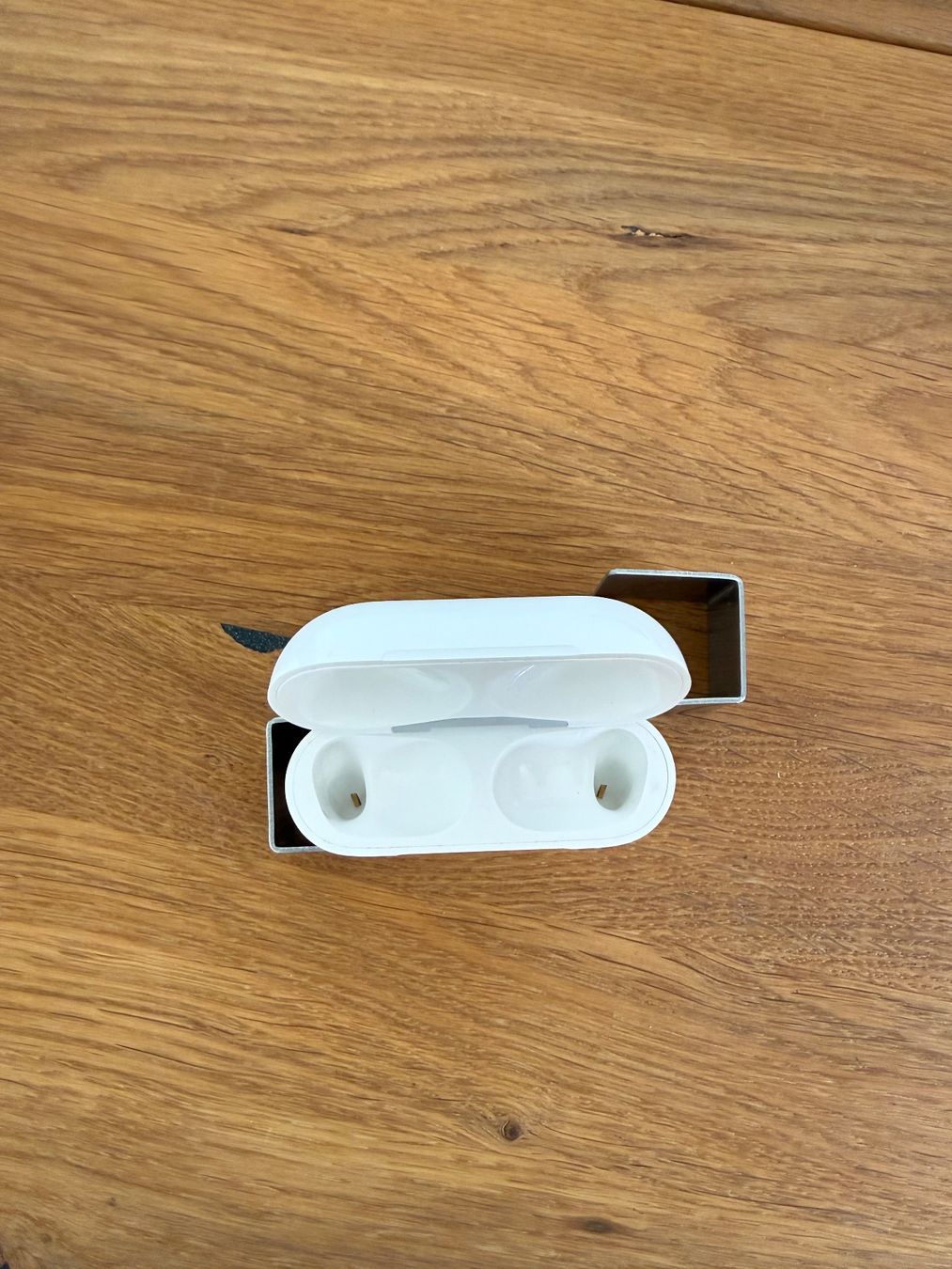 Apple Kopfhörer: APPLE AirPods Pro 1 Charging Case – Gebraucht aus Lausanne von Nine1982 1