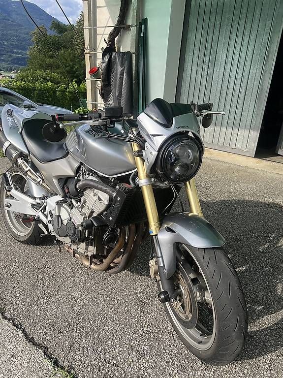 Strada: Honda hornet 600 – Usato da Cadenazzo venduto da bru_k6fy 1