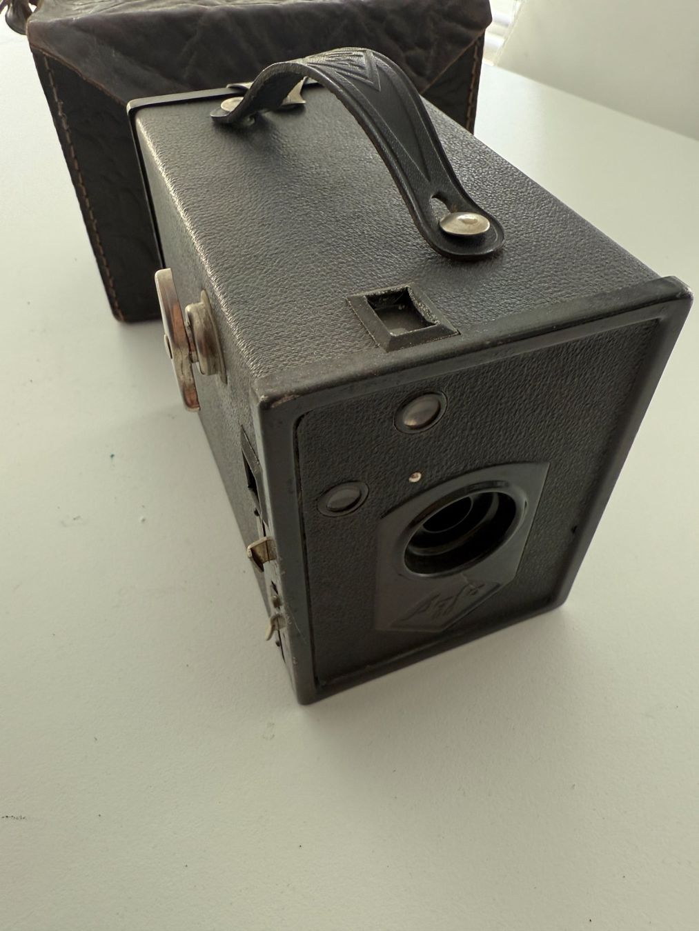 Agfa Fotocamera: Kamera - Agfa Box + Zeiss Ikon Box Tengor, circa 1932 – Usato da Unterengstringen venduto da Tnovus