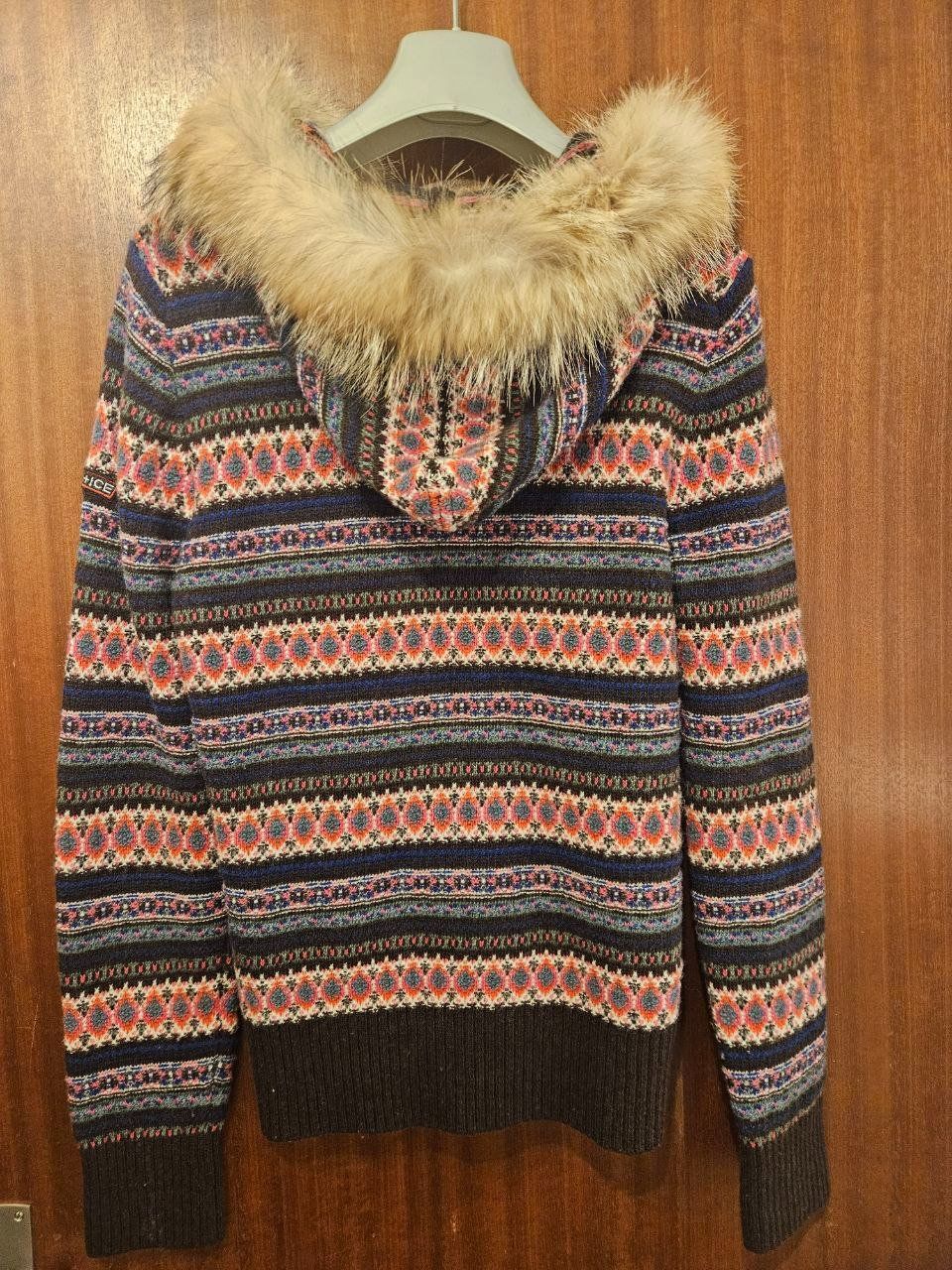 Bogner Giacche: Strickjacke mit Pelzkapuze, – Usato da Zufikon venduto da tme_s22w 1