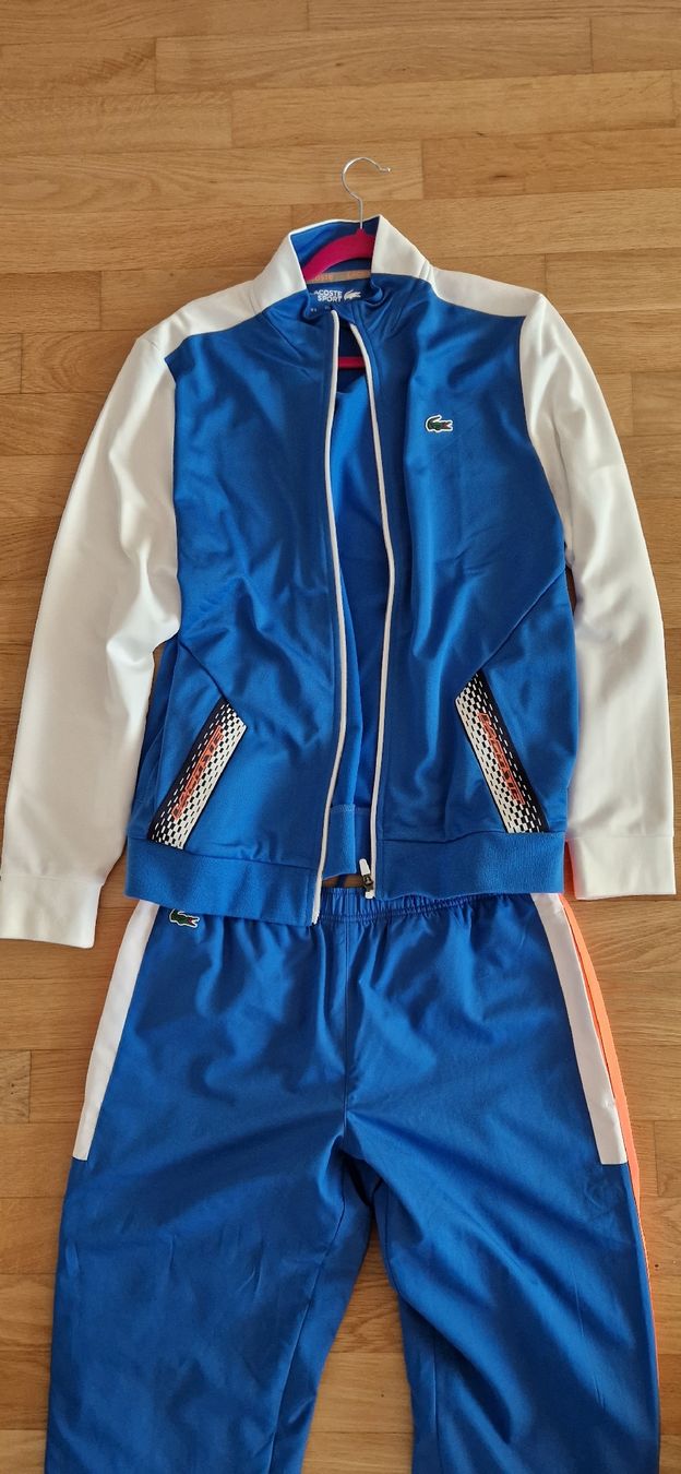 Completi: Lacoste Anzug – Nuovo e nell'imballaggio originale da Alpnach Dorf venduto da Maksim777 1