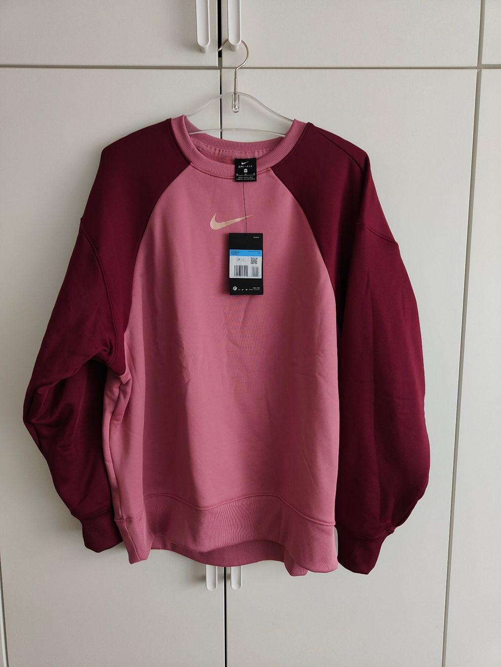 Nike Pullover & Sweatshirts: Nike Dri-Fit Sweatshirt - Grösse M – Neu und originalverpackt aus Rickenbach b. Wil von Beautiful.Things 5