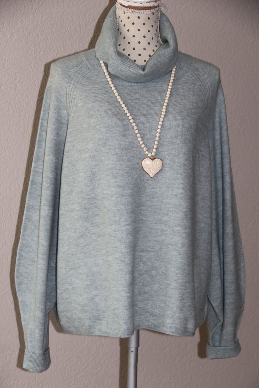 Nile Maglioni & Felpe: NILE wunderschöner Pullover Gr.L-M  NEU – Nuovo e nell'imballaggio originale da Oberwil-Lieli venduto da Svetlana28