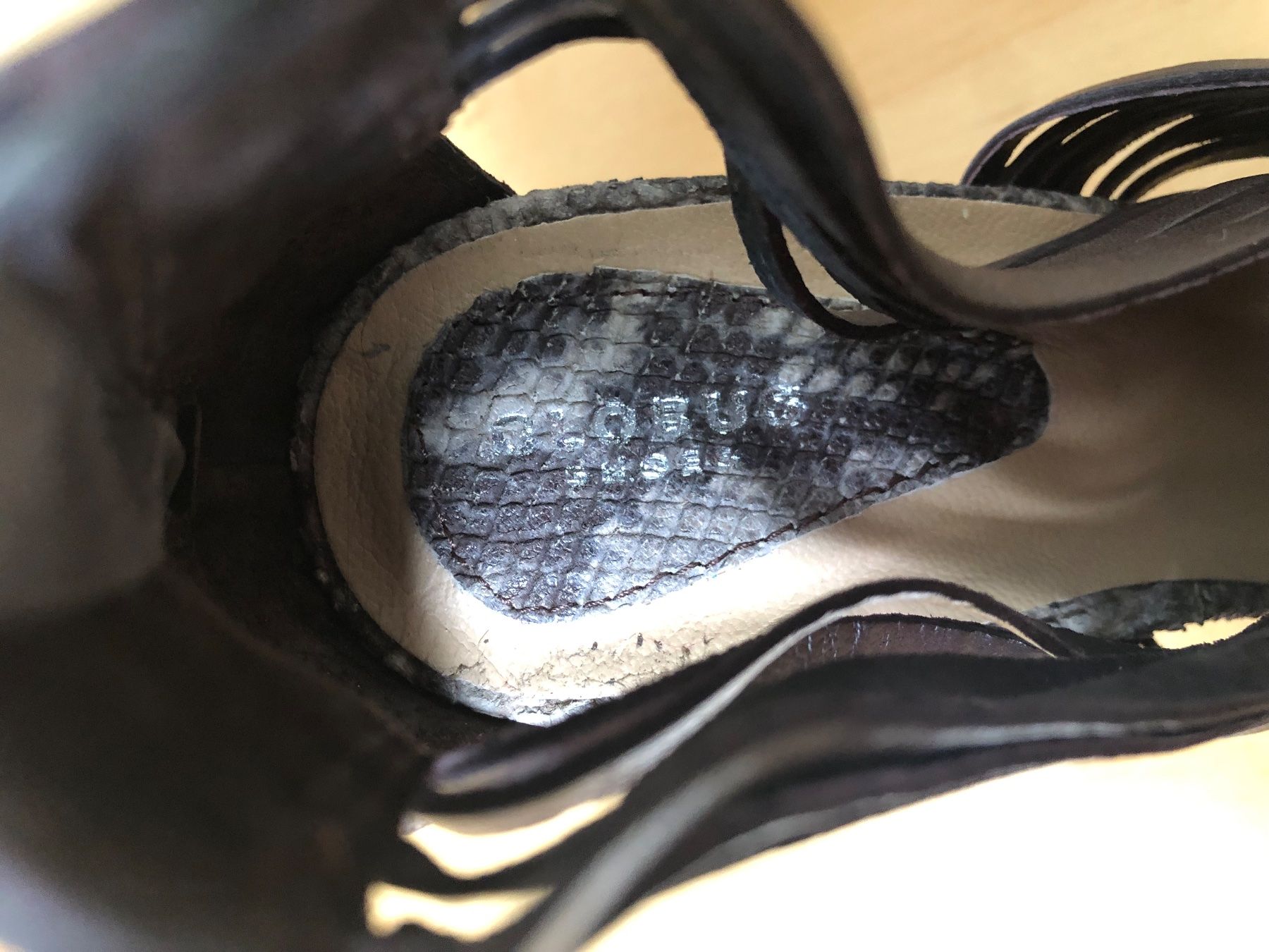 Globus Damenschuhe: Globus Pumps, ungetragen, dunkelbraun – Neu (gemäss Beschreibung) aus Oberweningen von Jelo 4
