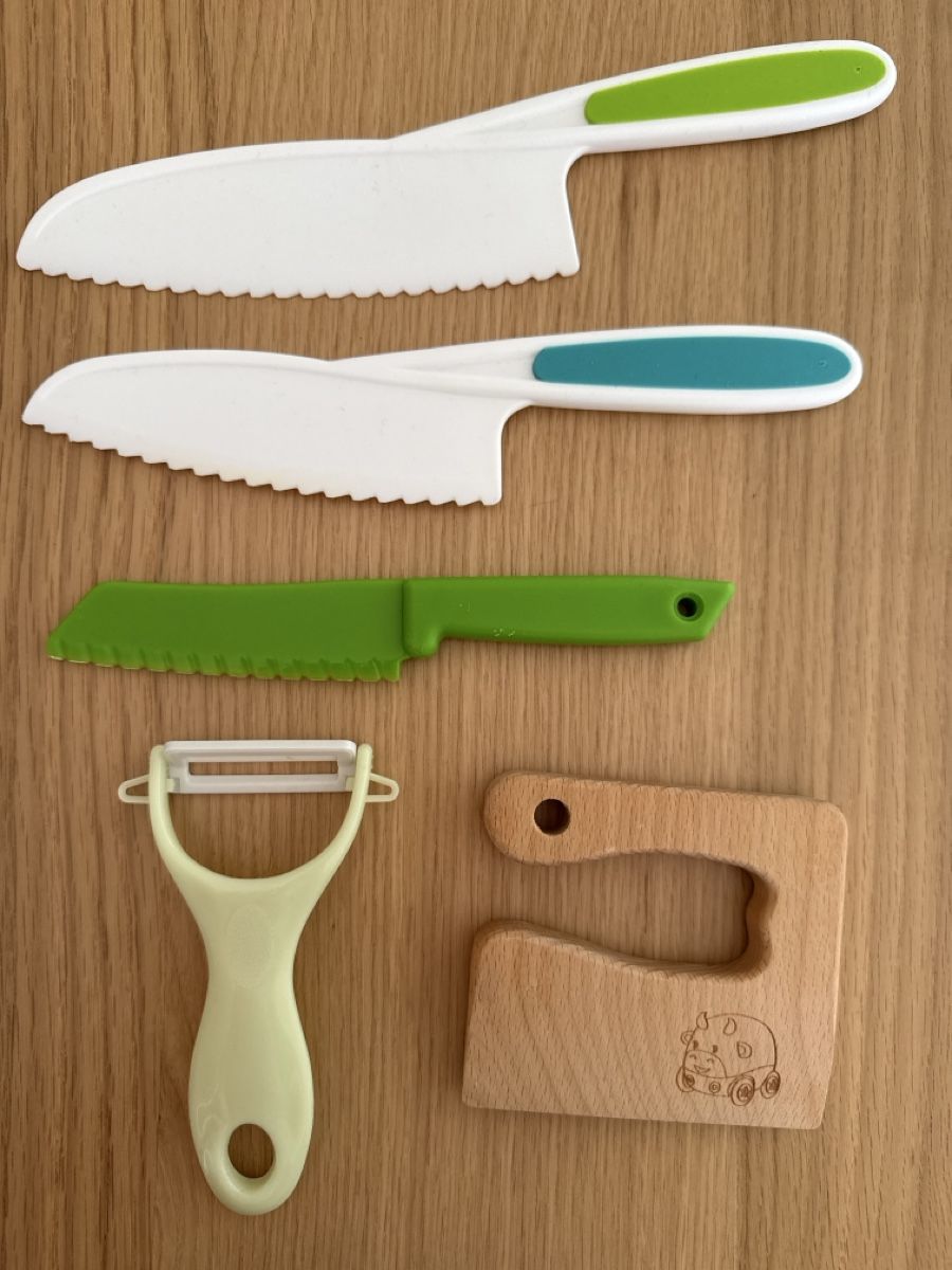 Elettrodomestici da cucina: Kinder Messer und Sparschäler Set gebraucht – Usato da Arbon venduto da davidkoch90