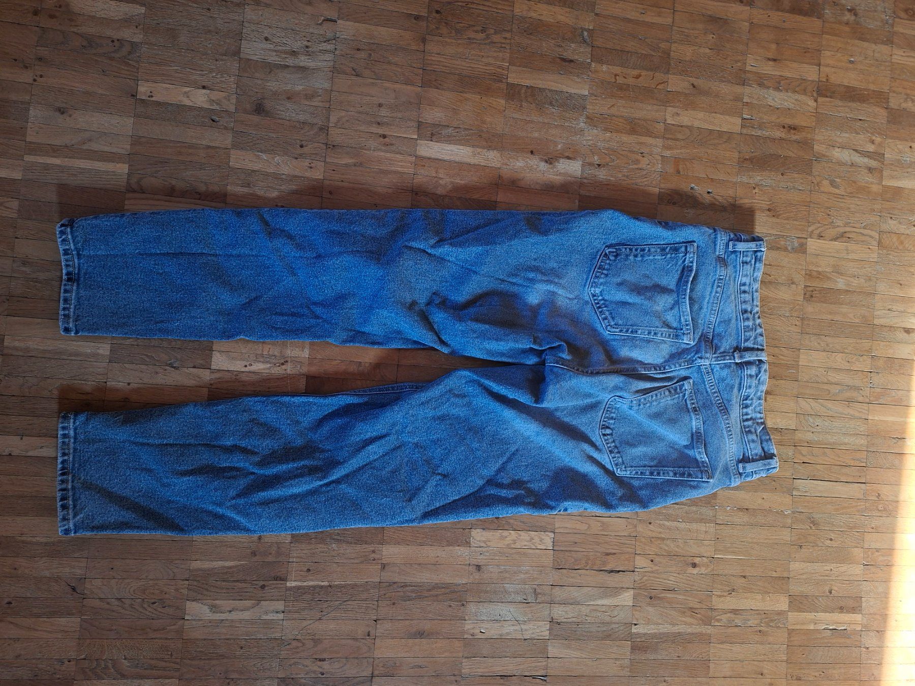 H&M Jeans: high - wasted blue denim jeans 36 – Gebraucht aus Ins von eva_2j6w 1