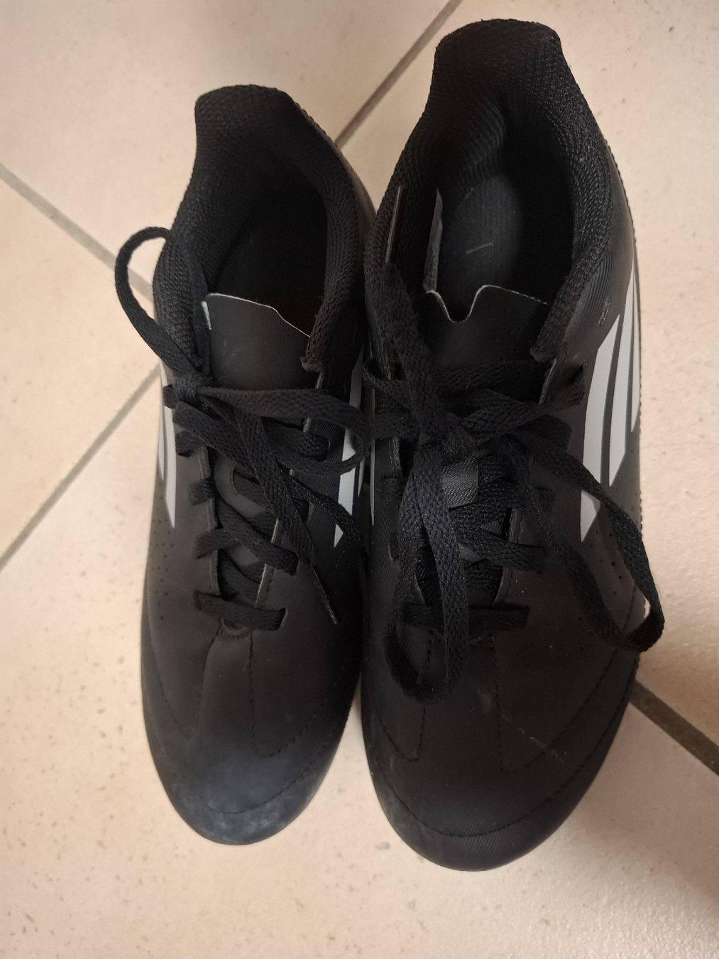 Scarpe da uomo: chaussures de foot 36 – Usato da Courrendlin venduto da tititchoun 1