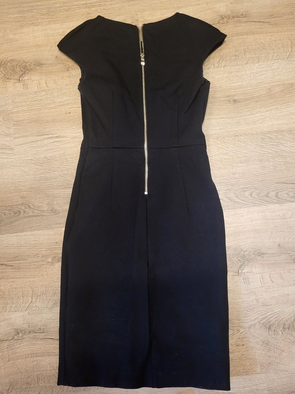Armani Kleider: Armani Jeans Kleid Gr.38 – Gebraucht aus Lindau von Seepferd33 3