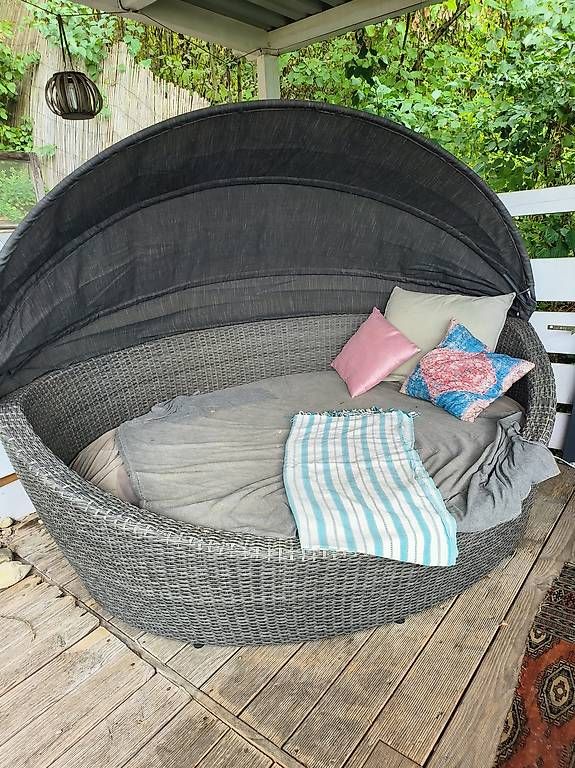 Sofas: Lounge Ratten Insel – Gebraucht aus Schaffhausen von Airsue 2