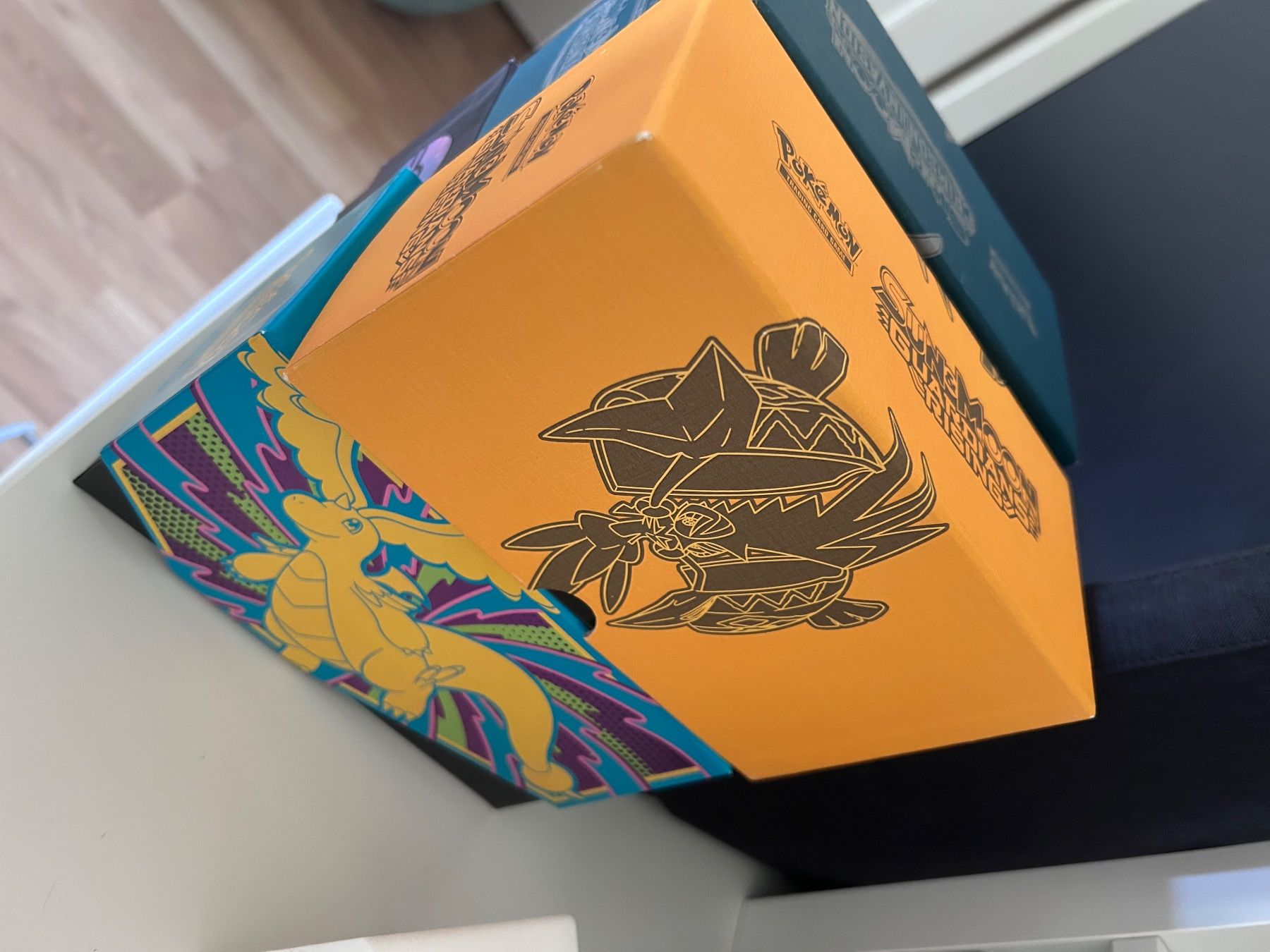 Pokémon Carte collezionabili: ETB voll mit Pokemon Karten Ab 1.- – Nuovo (secondo la descrizione) da Bern venduto da mar_p8lc 1