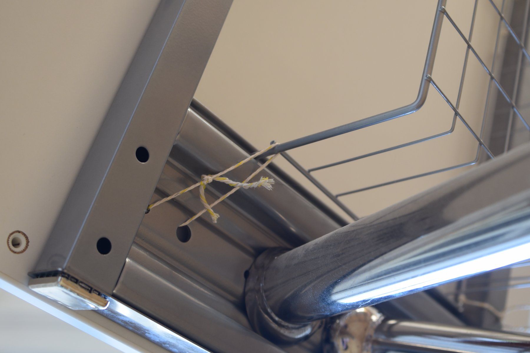 Ikea Scrivanie: Schreibtisch / Pult – Usato da Wädenswil venduto da muritsch 3