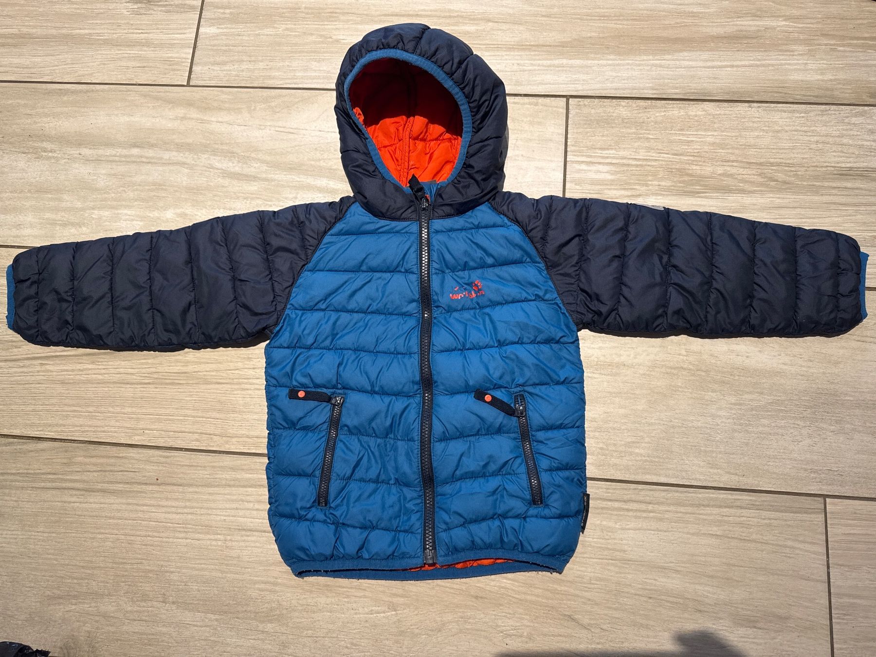 Jack Wolfskin Jacken & Mäntel: Jack Wolfskin Jacke 104 – Gebraucht aus Gelterkinden von Familienferien