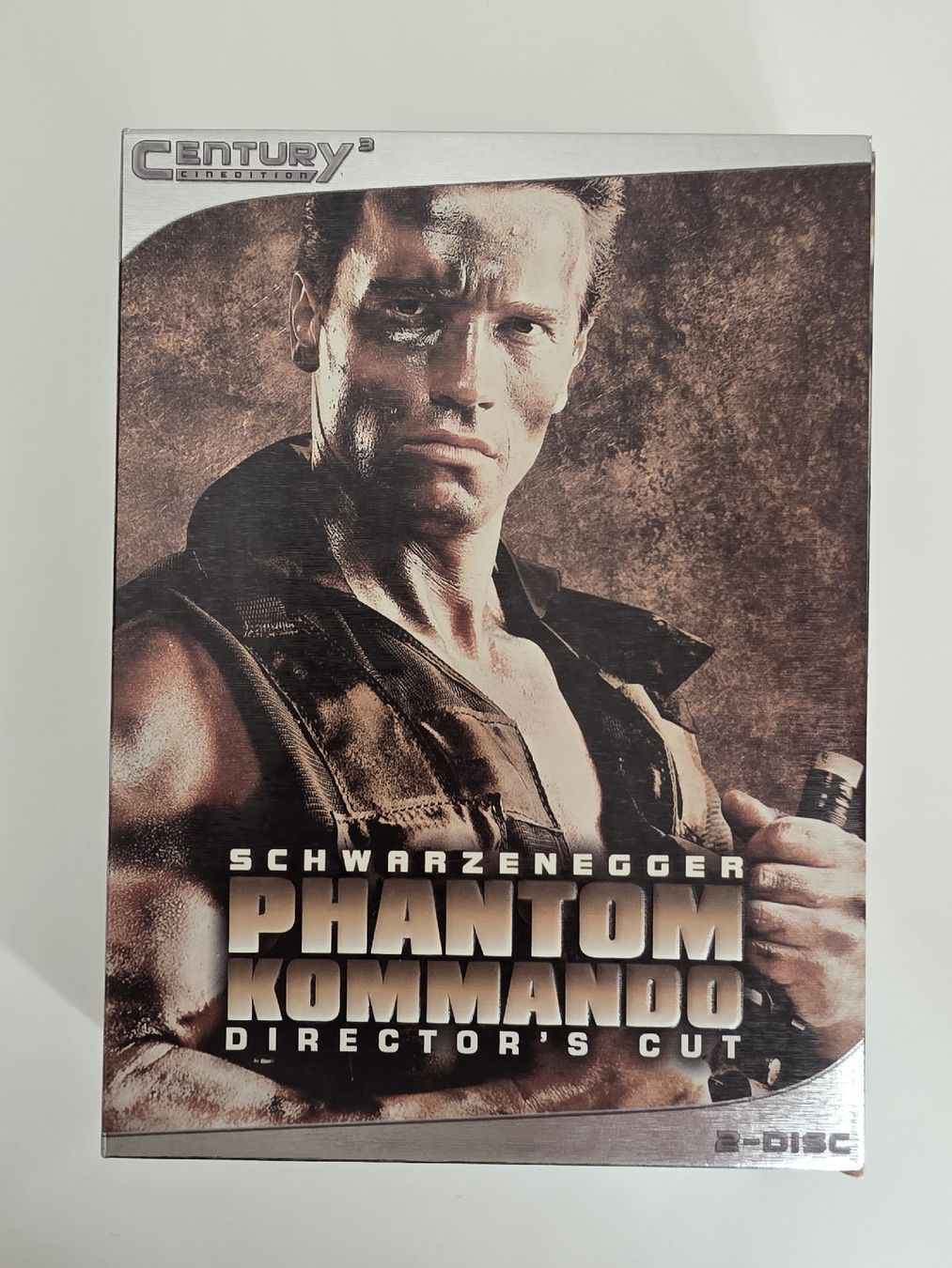 Tutti i DVDs: Commando Schwarzenegger Director's Cut DVD 2-Disc – Usato da Zürich venduto da TimZurich1