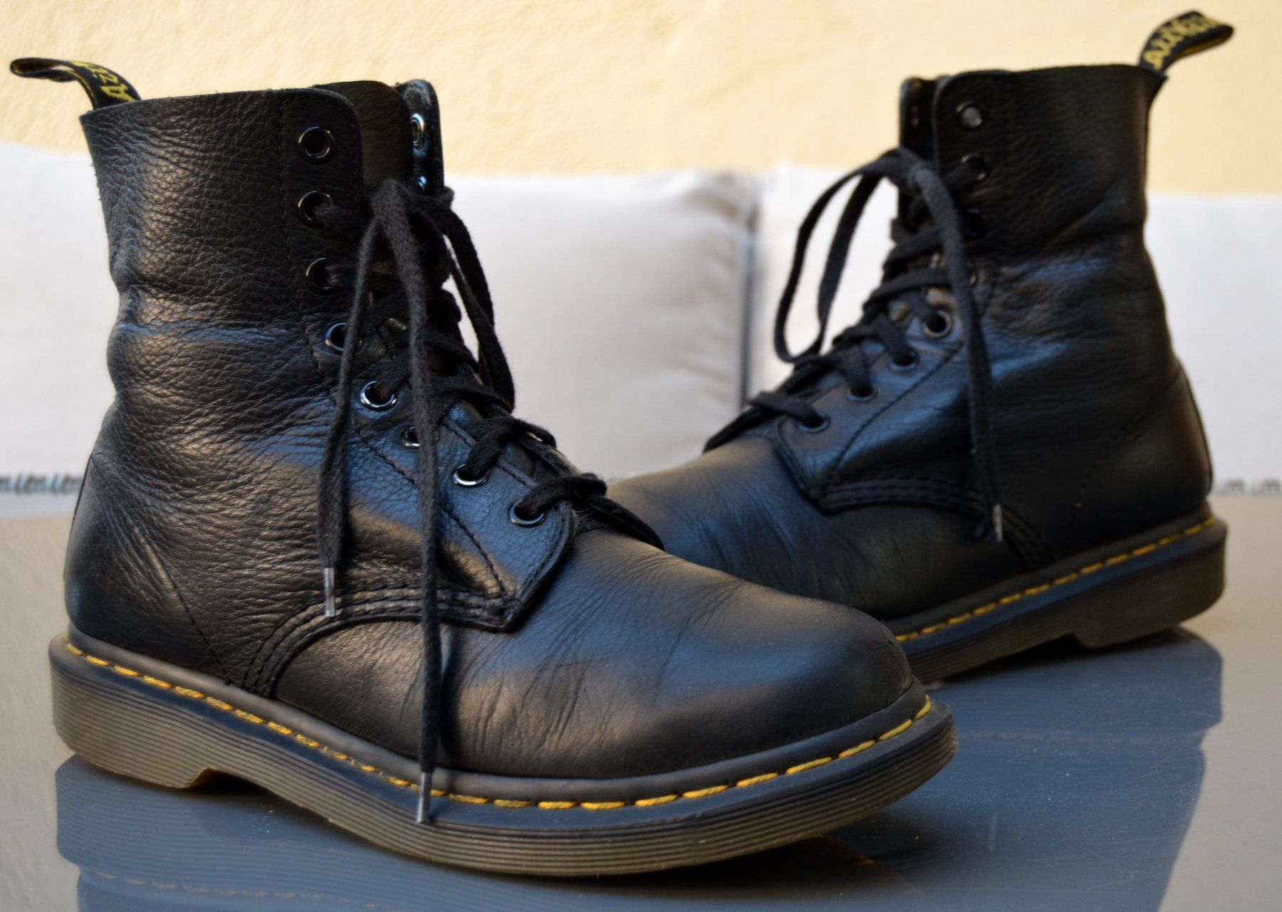 Dr. Martens Scarpe da uomo: Boots / Bottes Dr. Martens  .39 – Usato da Collonges venduto da arashee