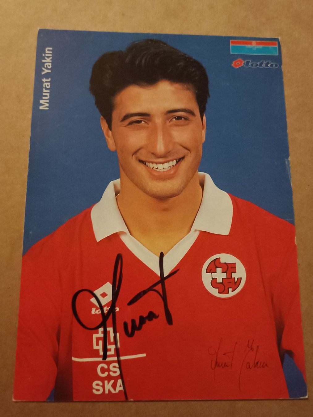 Autografi: Murat Yakin - handsignierte SFV Autogrammkarte – Usato da Menziken venduto da Artographs