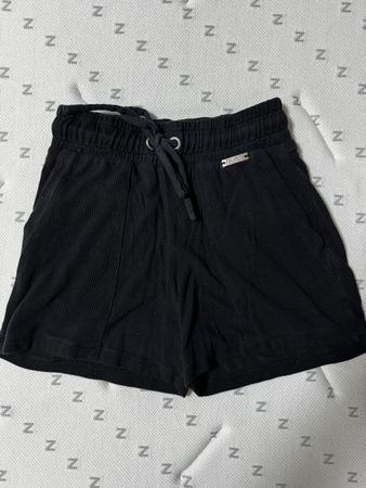 Bombshell short size M