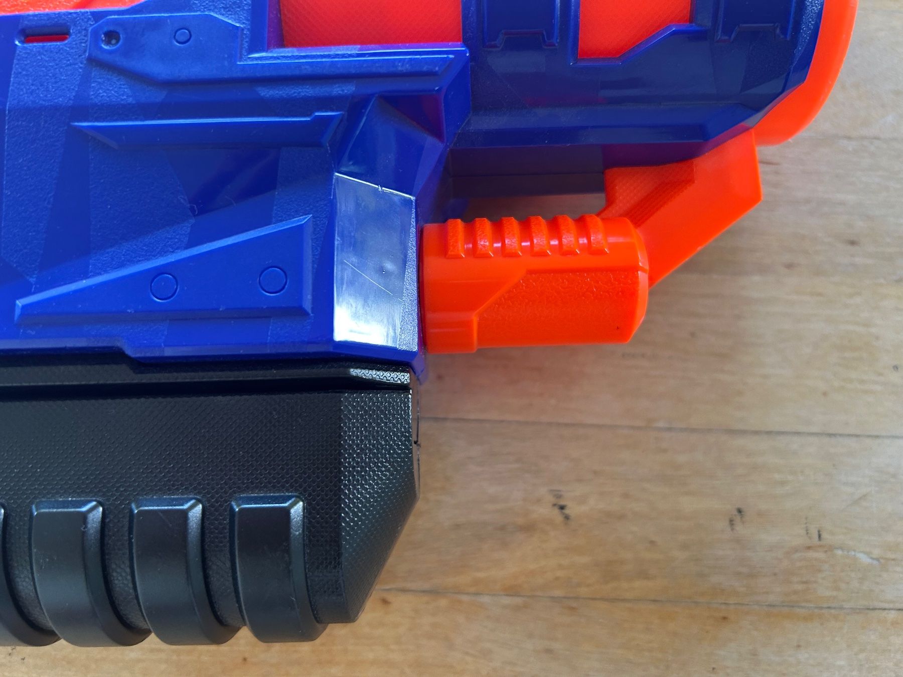 Nerf Spielzeuge: Pumpgun Elite Nerf – Gebraucht aus Einsiedeln von Riet80 4