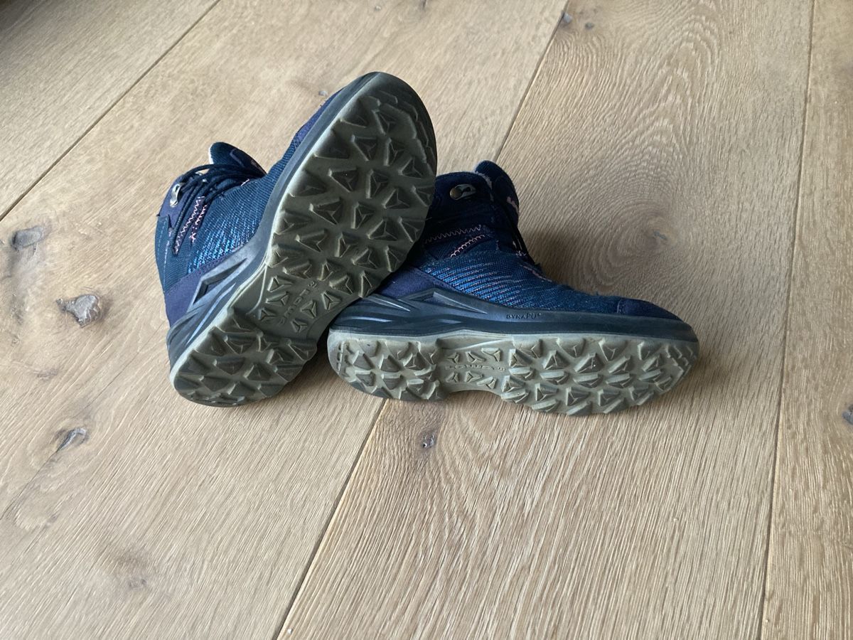 Lowa Schuhe für Jungen: Lowa Wanderschuh Gr. 31 – Gebraucht aus Matten(St.Stephan) von satapa 1