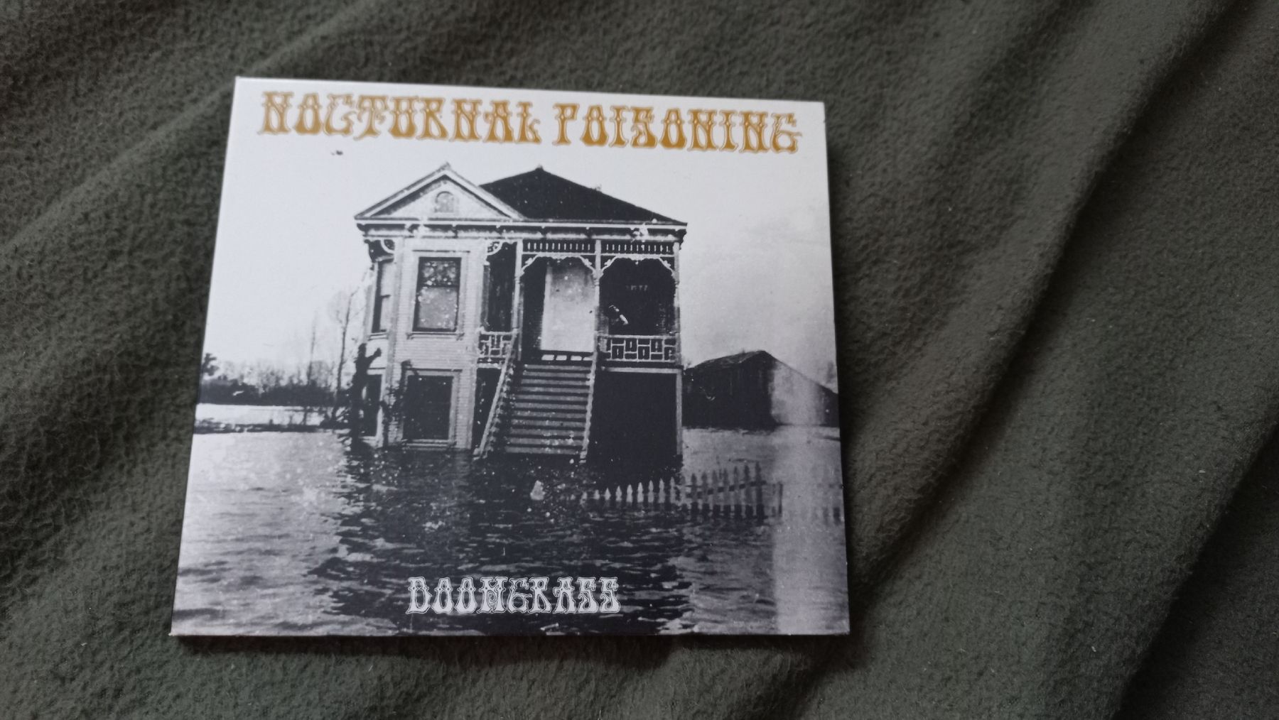 CD: Nocturnal Poisoning - Doomgrass CD Folk Rock – Usato da Olten venduto da Donatello1984