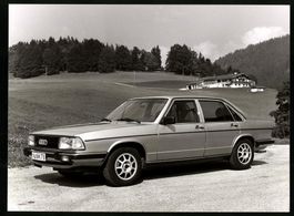Fotografie Auto Audi 100 5E, Limousine j