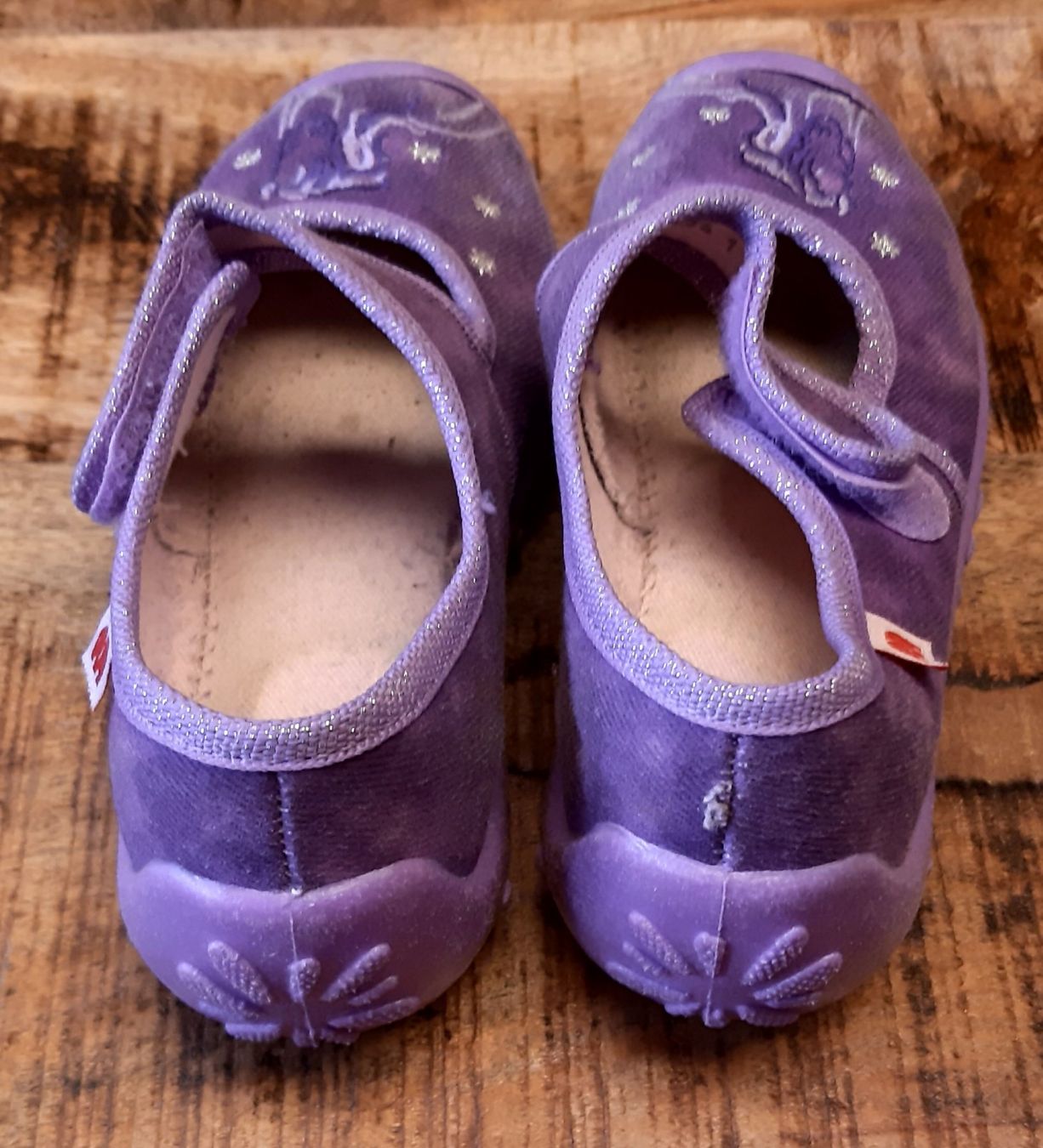 Elefanten Scarpe per ragazze: Mädchen Hausschuhe lila mit Einhorn, Grösse 25 – Usato da Wiler b. Utzenstorf venduto da ryan81 2