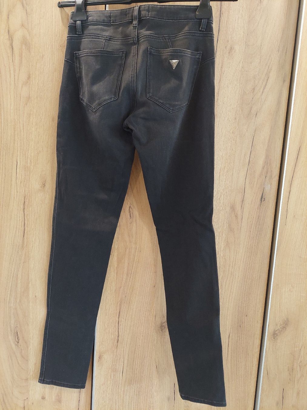 Guess Jeans: Guess Jeans – Usato da Flurlingen venduto da Atea8 2