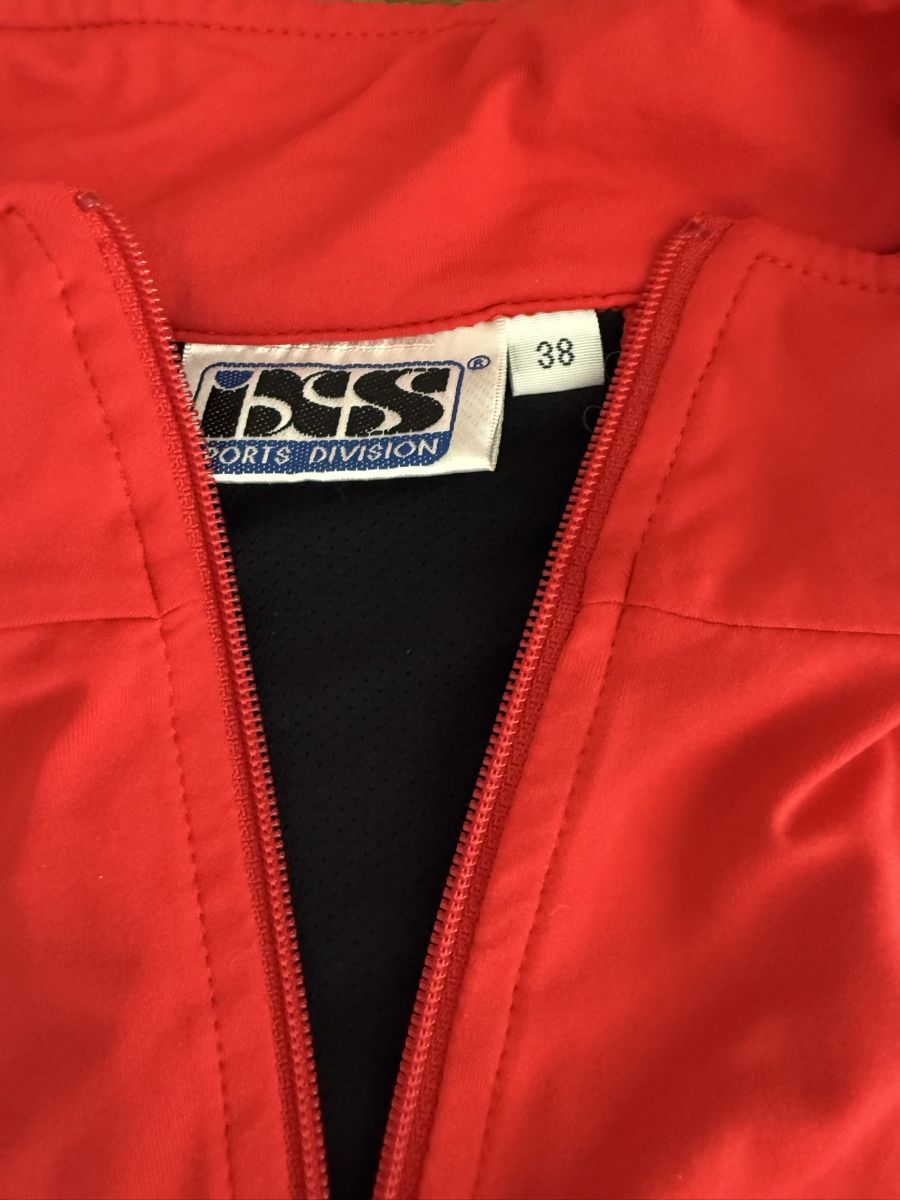 Leibchen & Hosen: Iks veloshirt – Gebraucht aus visp von Kmemo1 1
