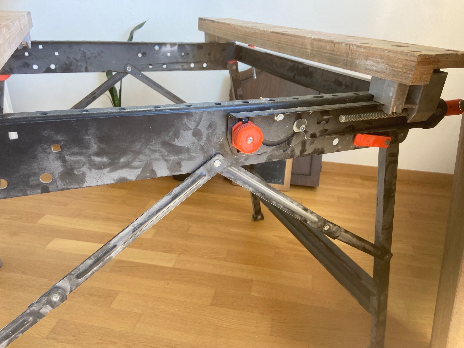 Banchi da lavoro: Black &Decker Workmate 2000 – Usato da Meilen venduto da rowland534 2