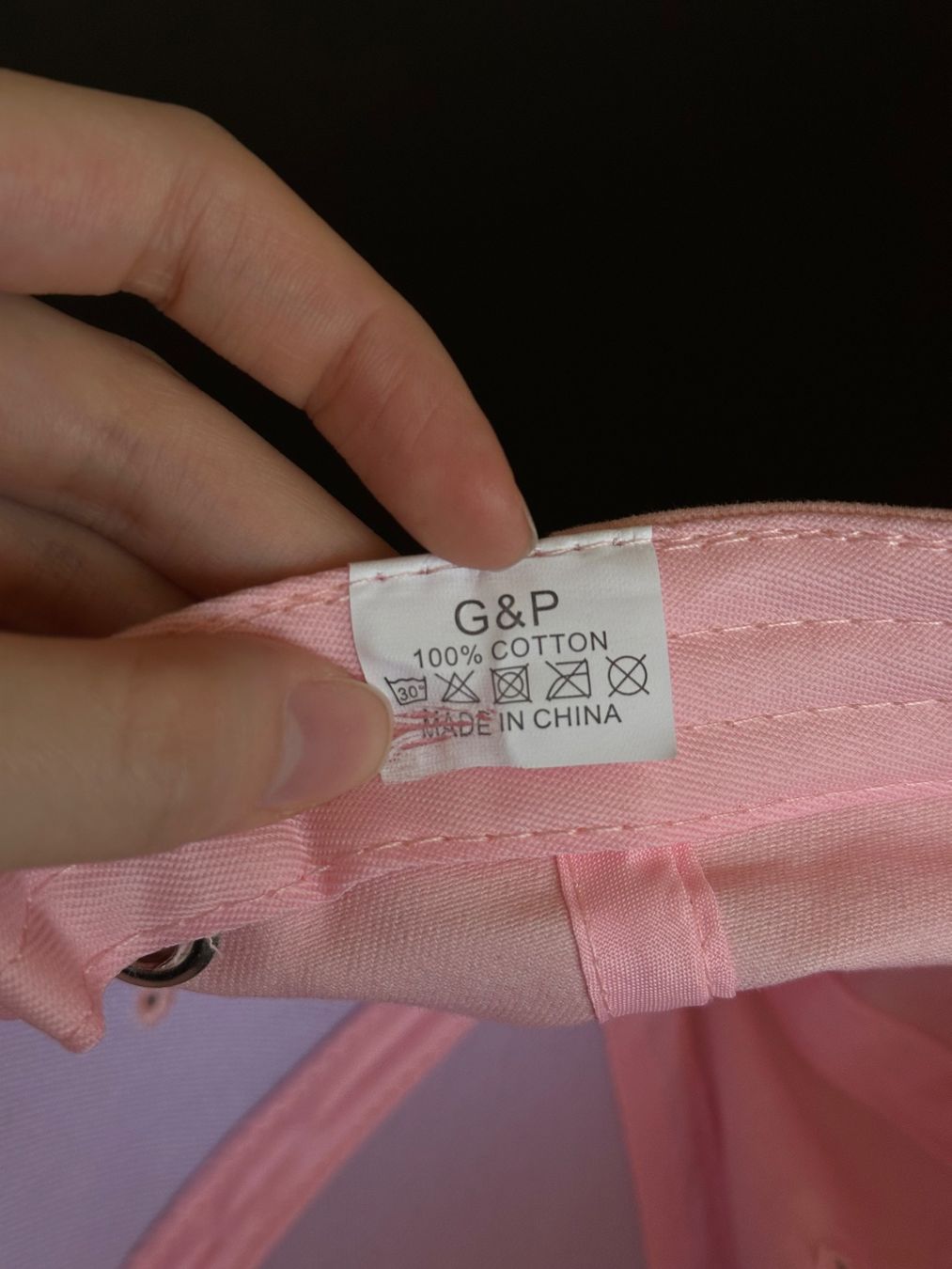 Altro in  Abbigliamento & Accessori: Stylische rosa Cap mit Band – Nuovo (secondo la descrizione) da Schlieren venduto da car_2bwb 4