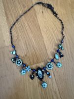 Kette mit Anhänger blau/schwarz guter Zustand
