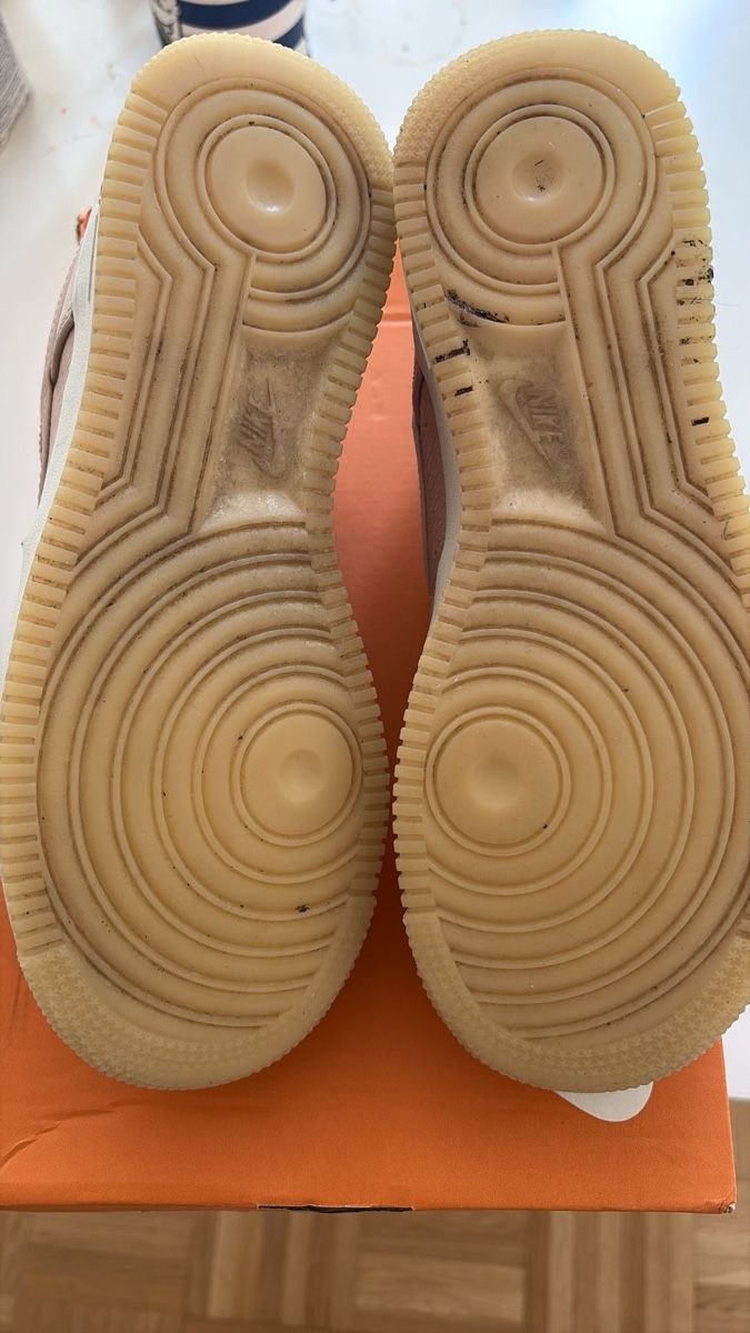 Nike Damenschuhe: Air Force 1, Spezial Edition 2018, Gr. 38/24cm – Gebraucht aus Rorschach von CREDOCONTRO 3