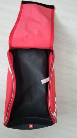 Zwei Wilson Tennisschuh Taschen sehr beliebt kaum benutzt