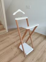 Edler Kleiderständer / Diener aus Holz 