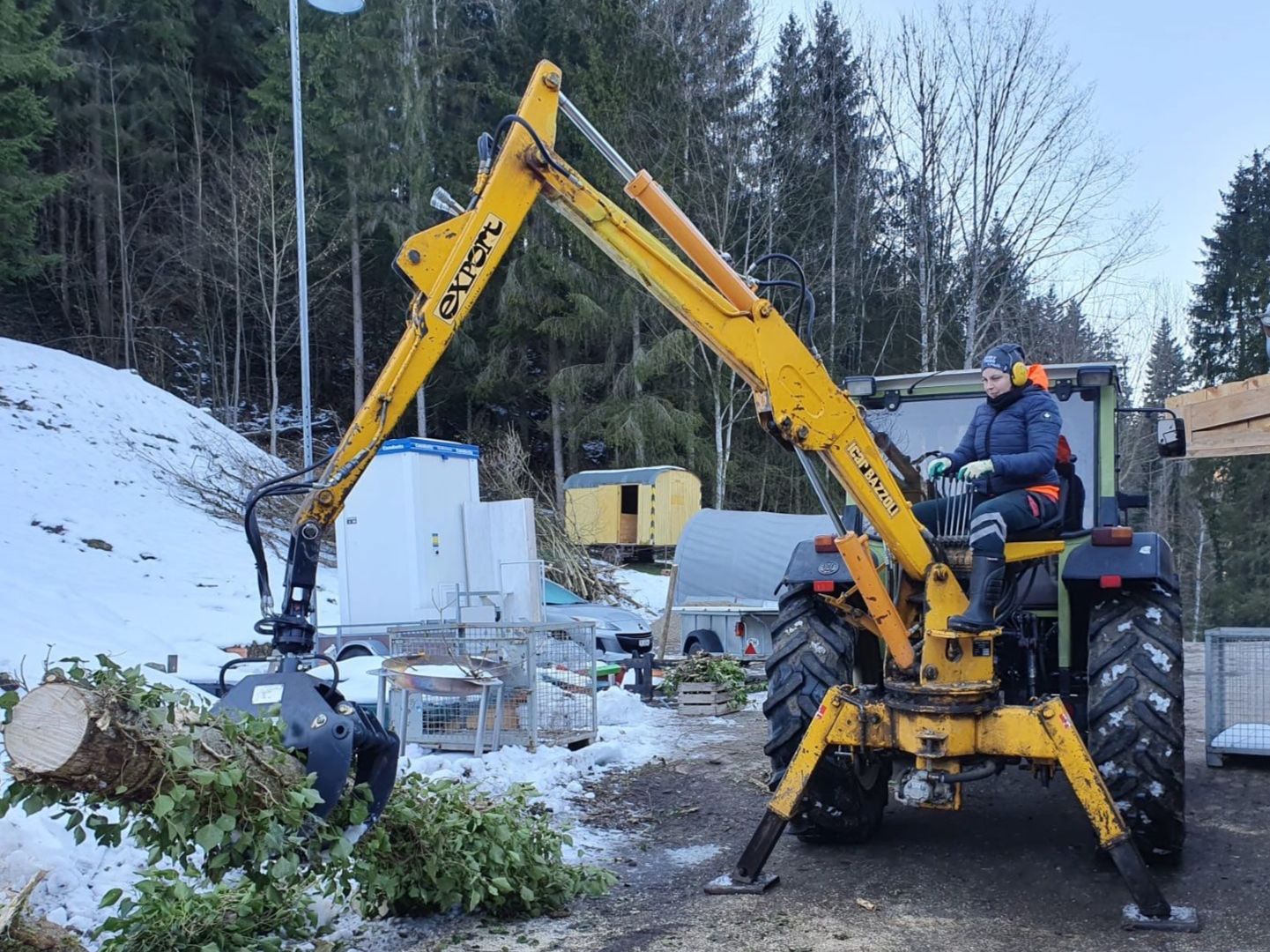 Gru: Mistkran/Heckbagger Icar Bazzoli B6S – Usato da Fischingen venduto da nat_9qn7