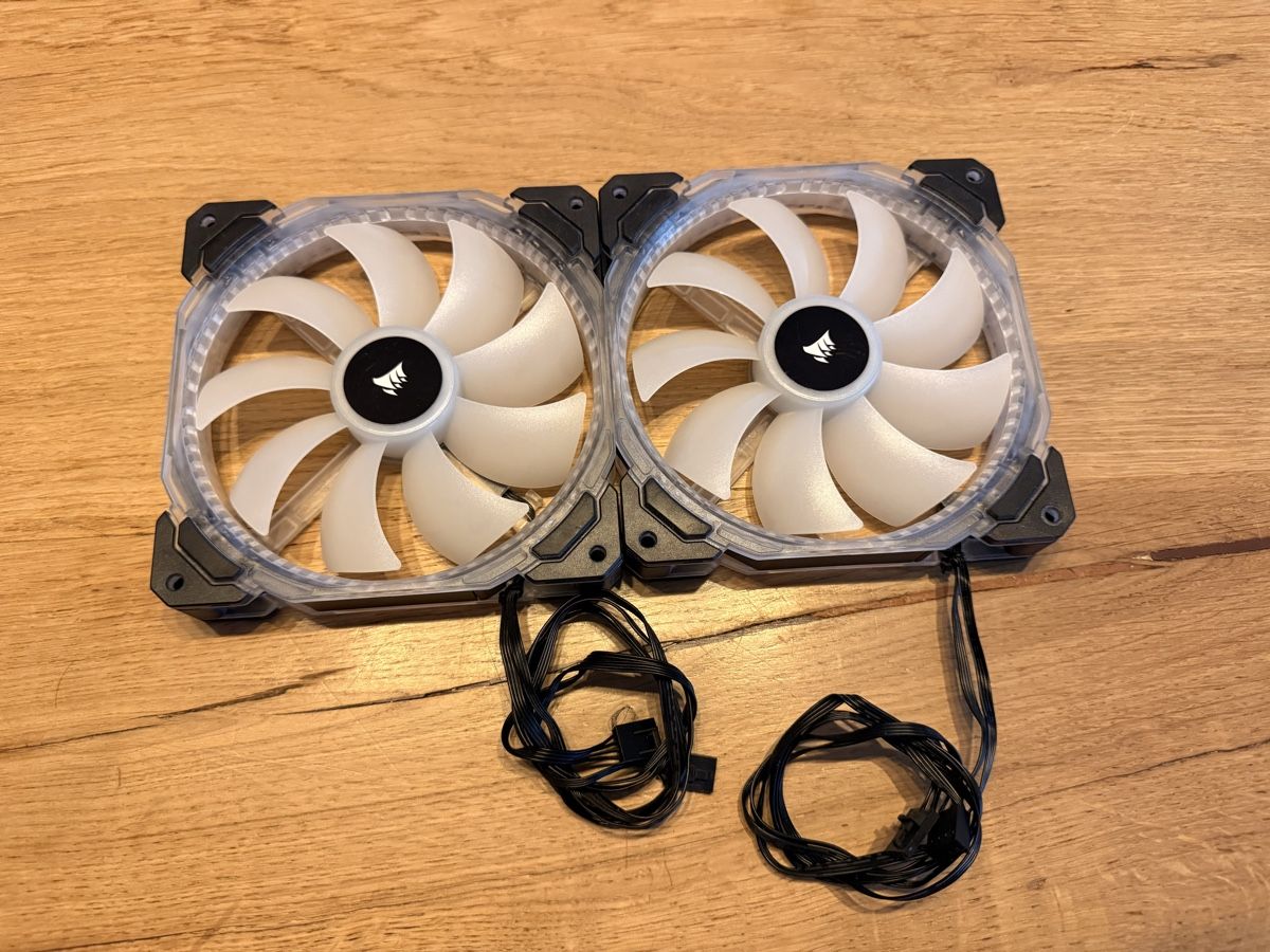 Ventilatori: Corsair HD140 RGB – Usato da Volleges venduto da Grroom