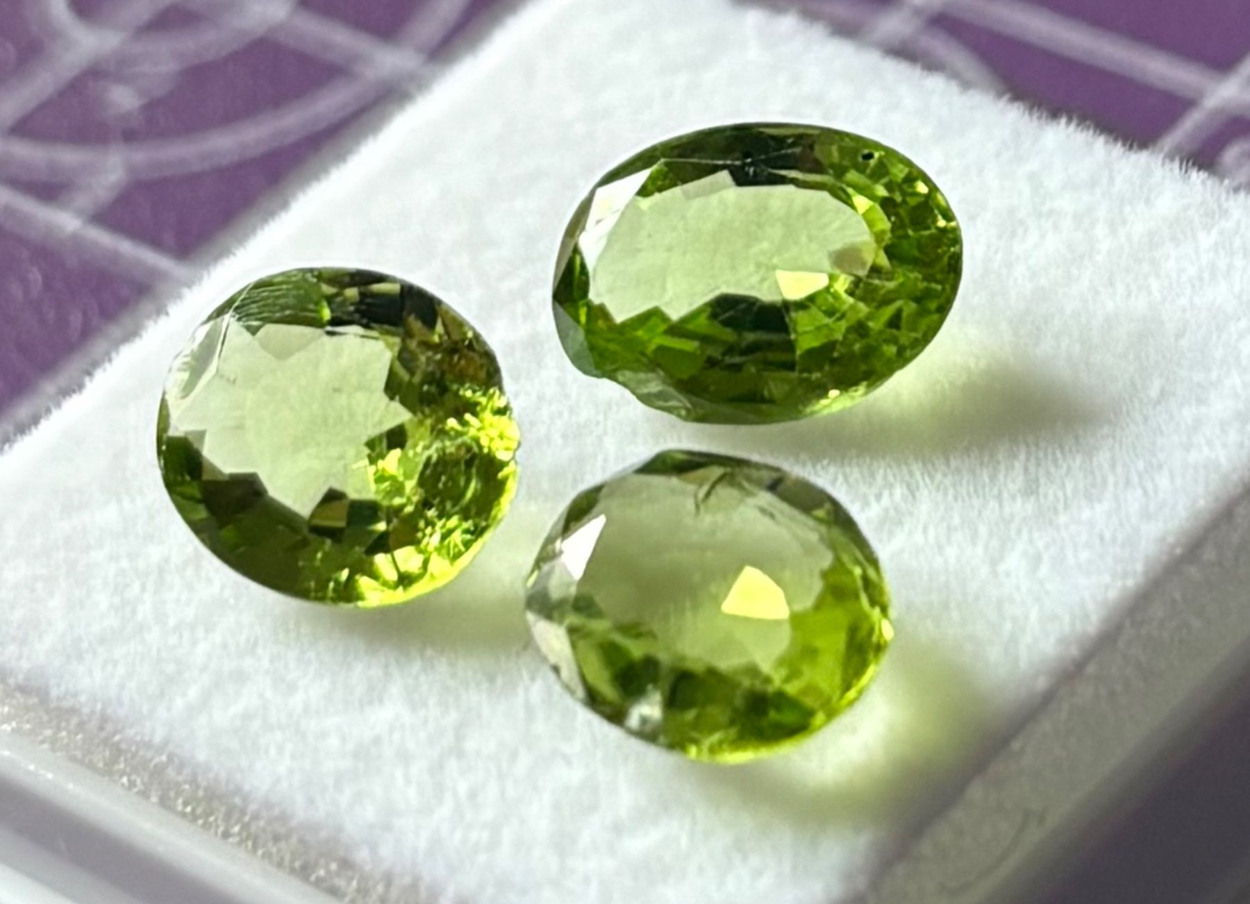 Pietre preziose: Lot Peridot Total 4.7 ct. – Difettoso da Brugg AG venduto da lau_9rvy 2