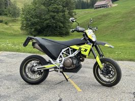 Husqvarna 701 Supermoto 