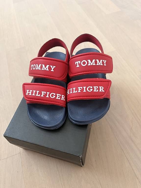 Scarpe per ragazzi: Sandalen Gr. 26 – Usato da Höri venduto da Peatch77 1