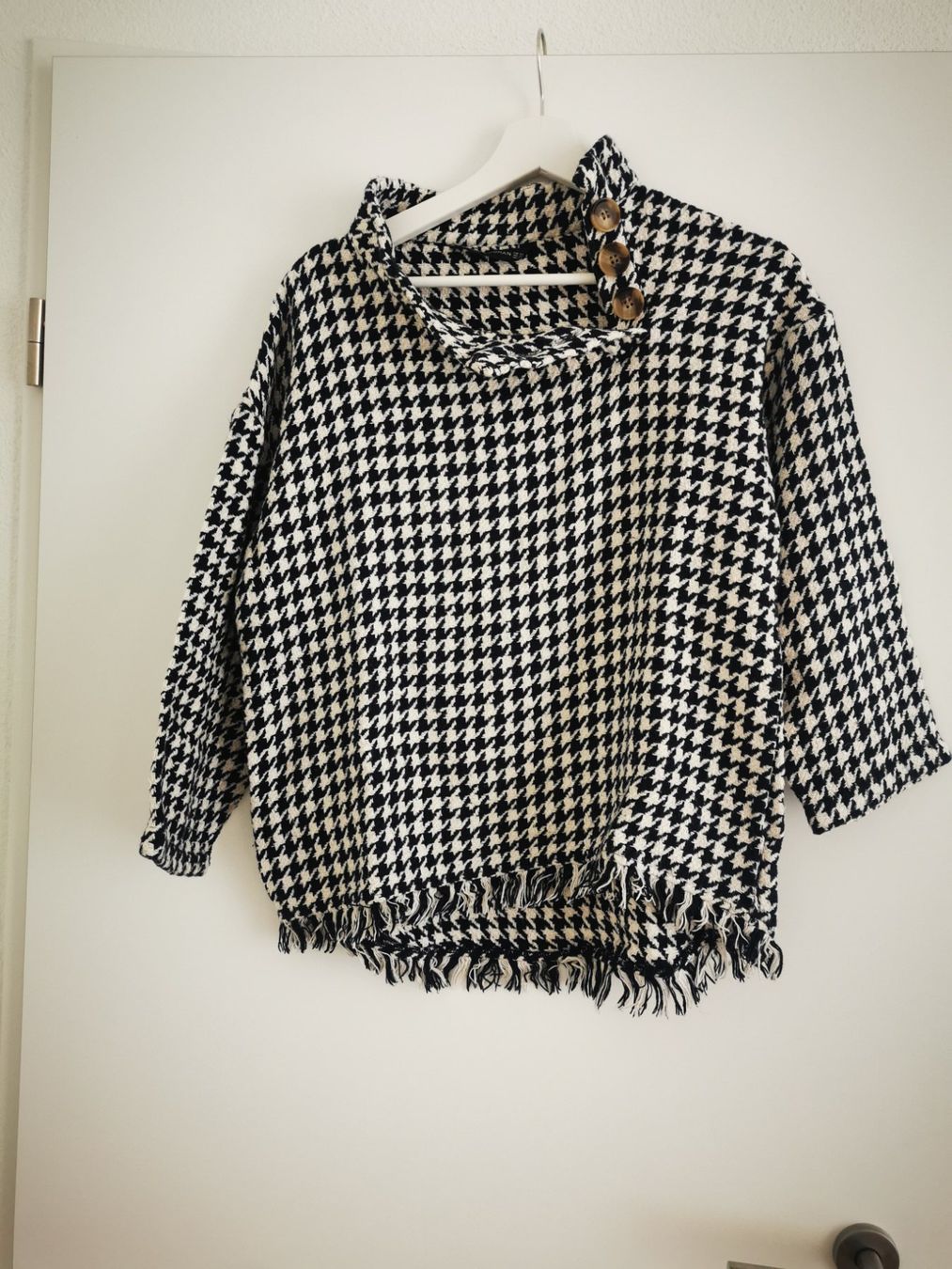 Pulls & Sweat-shirts: Zara Pullover Hahnentrittmuster Grösse S – D'occasion à Niedergösgen par lil_s6k8 1