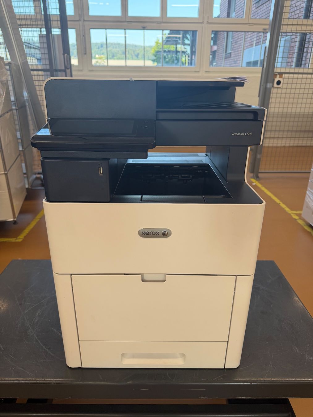 Xerox Imprimantes: Xerox VersaLink C505-Farb-Multifunktionsdrucker – D'occasion à Dietlikon par ComdatAG