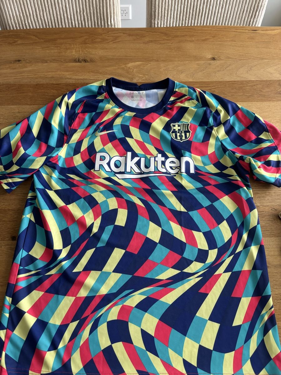 FC Barcelona Canottiere & Pantaloni: Maillot Fc Barcelone – Usato da Pont-de-la-Morge venduto da Julian.Tgr 5
